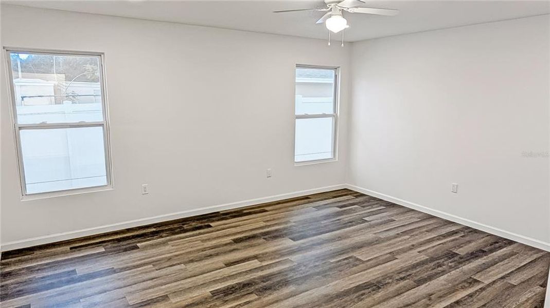 Spacious, unfurnished interior of a new home in , Orlando (Image 17).