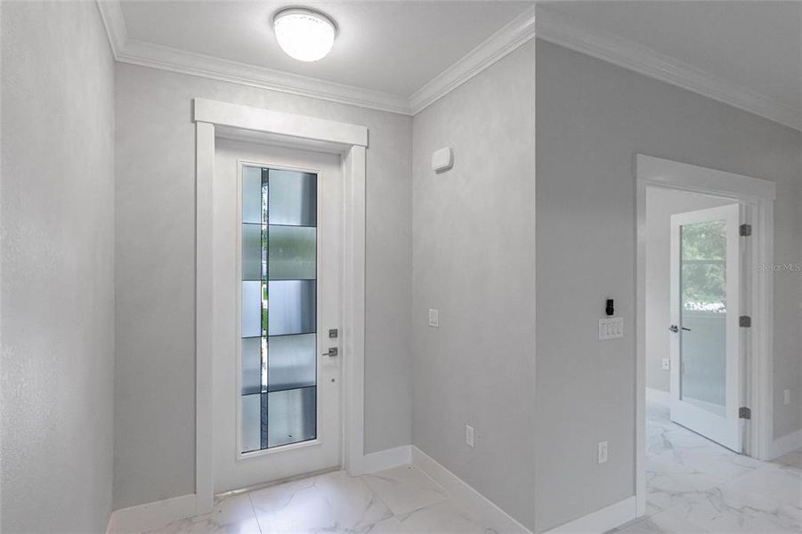 Spacious, unfurnished interior of a new home in , Port Charlotte (Image 29).