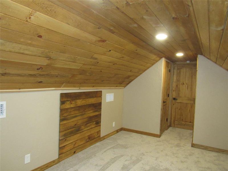 upstairs bedroom hvac closet
