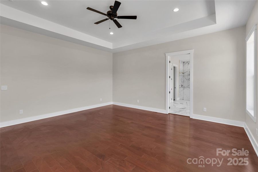 Spacious, unfurnished interior of a new home in , Kings Mountain (Image 42).