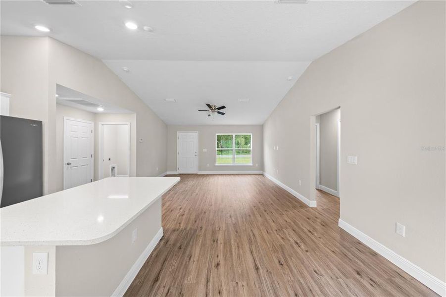 Spacious, unfurnished interior of a new home in , Ocala (Image 18).