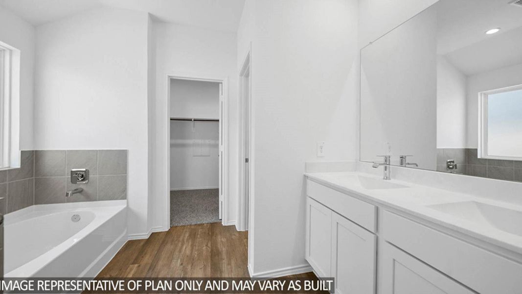Furnished interior view inside a new home in Silverthorne, Conroe (Image 5).