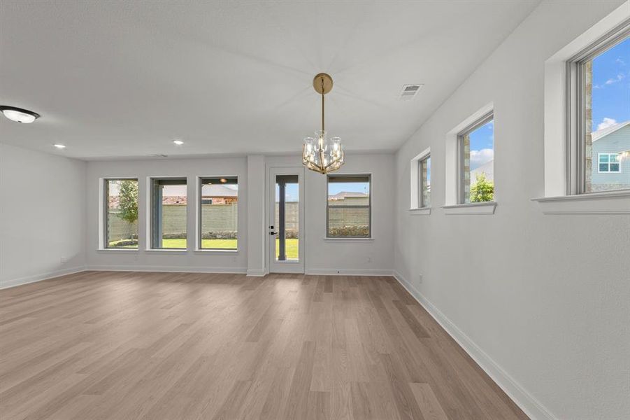 Spacious, unfurnished interior of a new home in Treeline, Justin (Image 17).