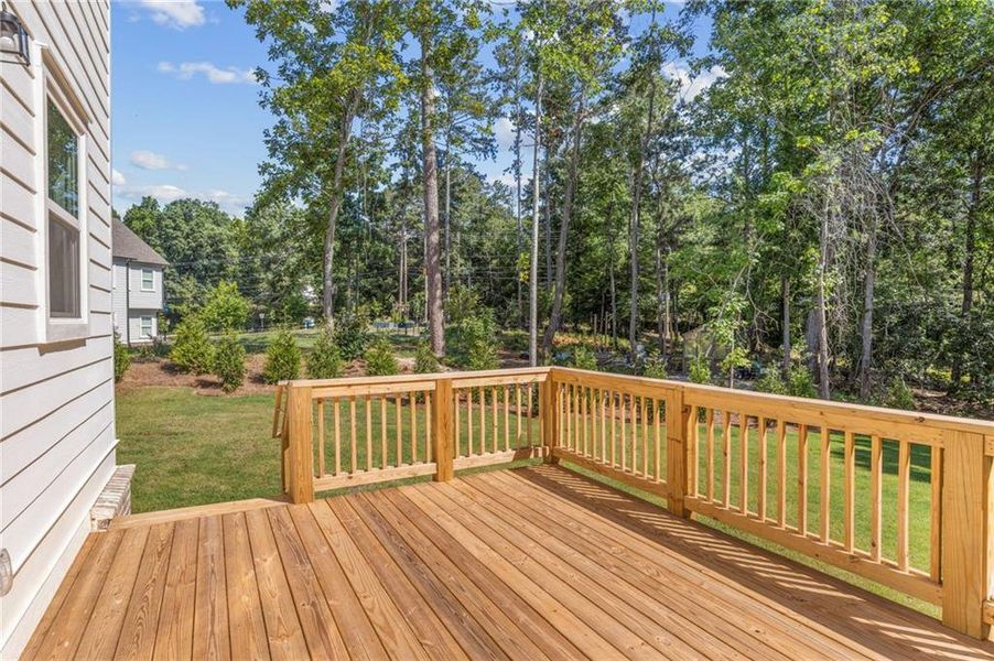 Exterior details and patio area of a home in Chattahoochee Reserve, Cumming (Image 3).