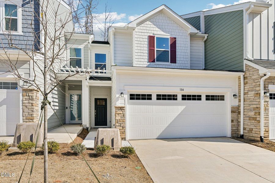 7-web-or-mls-Malbec Dr-S1102-007