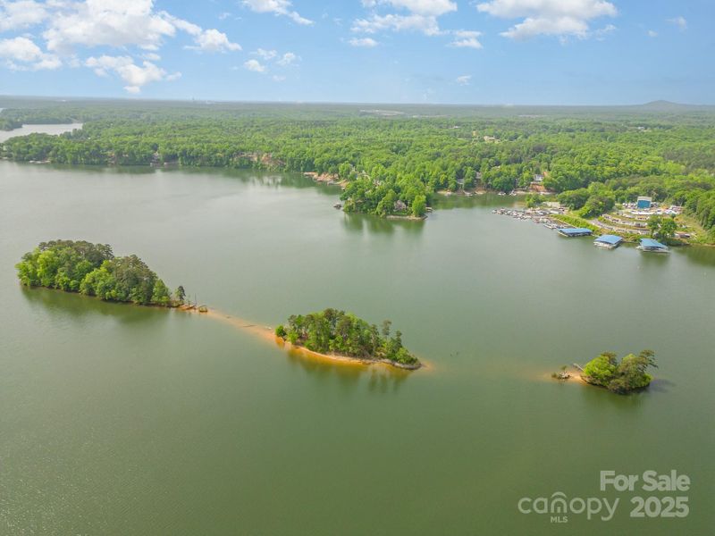 Image 30 of a home in Harbor Watch.