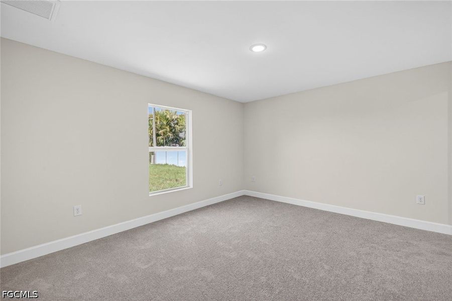 Spacious, unfurnished interior of a new home in Cape Coral, Cape Coral (Image 19). Spacious, unfurnished interior of a new home in Cape Coral, Cape Coral (Image 19).