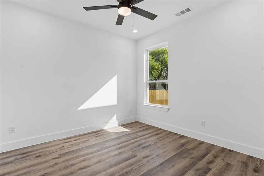 Spacious, unfurnished interior of a new home in , Dallas (Image 31).