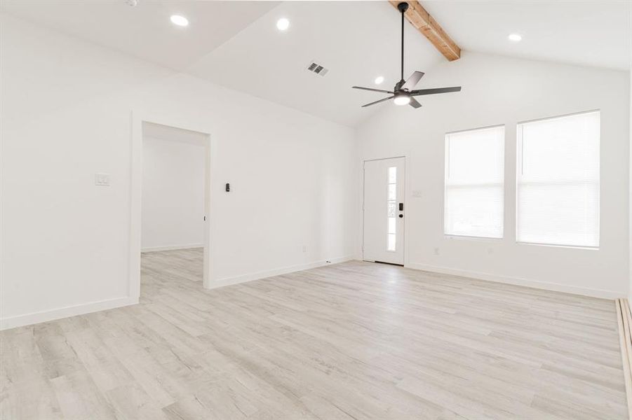 Spacious, unfurnished interior of a new home in , Dallas (Image 21).
