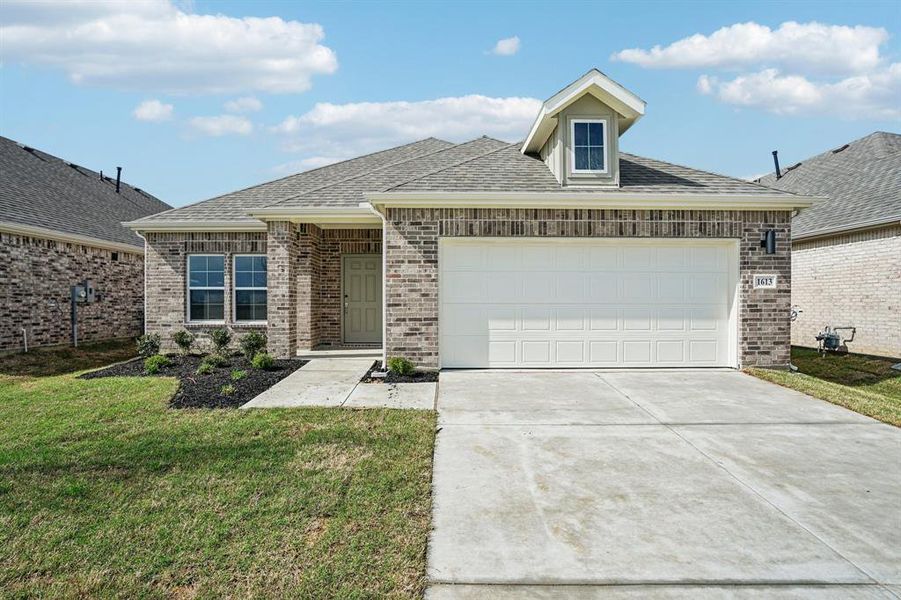 Front exterior of a new home in Lone Oak, Alvarado, TX, highlighting curb appeal (Image 20). Front exterior of a new home in Lone Oak, Alvarado, TX, highlighting curb appeal (Image 20).