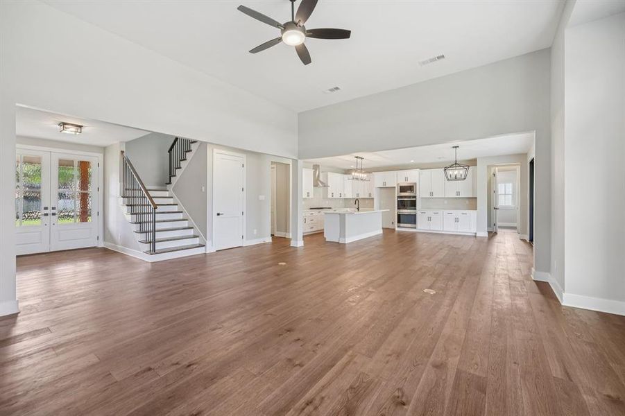 Spacious, unfurnished interior of a new home in , Grapevine (Image 21).