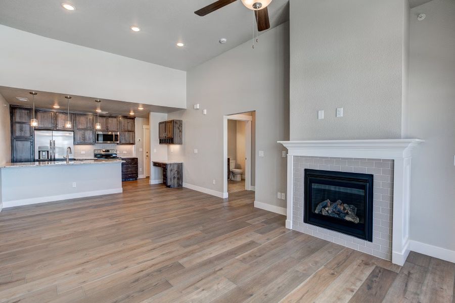 Spacious, unfurnished interior of a new home in The Lakes at Centerra - North Shore Flats, Loveland (Image 8).