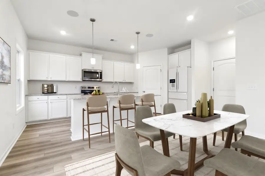 Furnished interior view inside a new home in Whiskey Run, New Ellenton (Image 2).