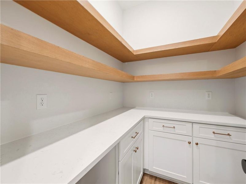 Image 70 of a home in .