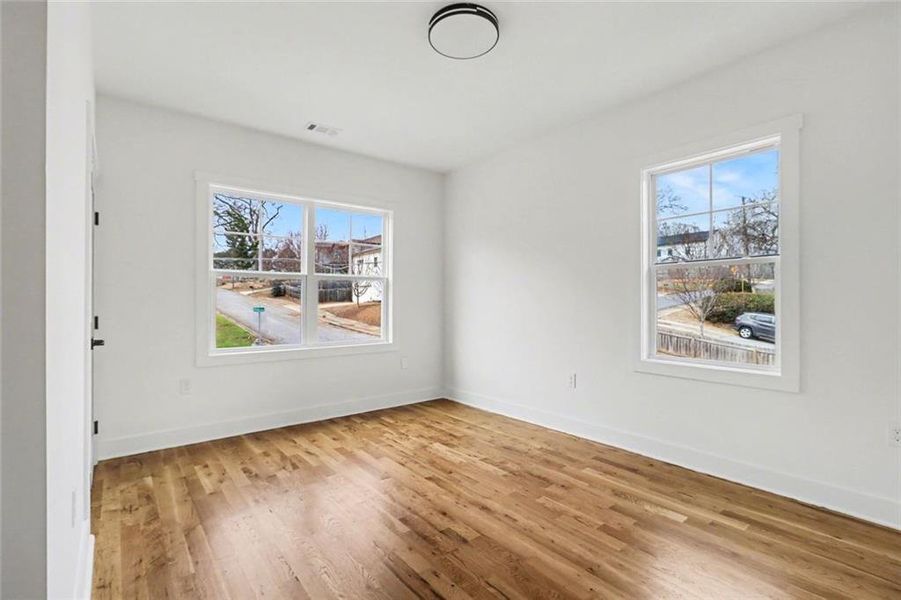 Spacious, unfurnished interior of a new home in , Scottdale (Image 22).