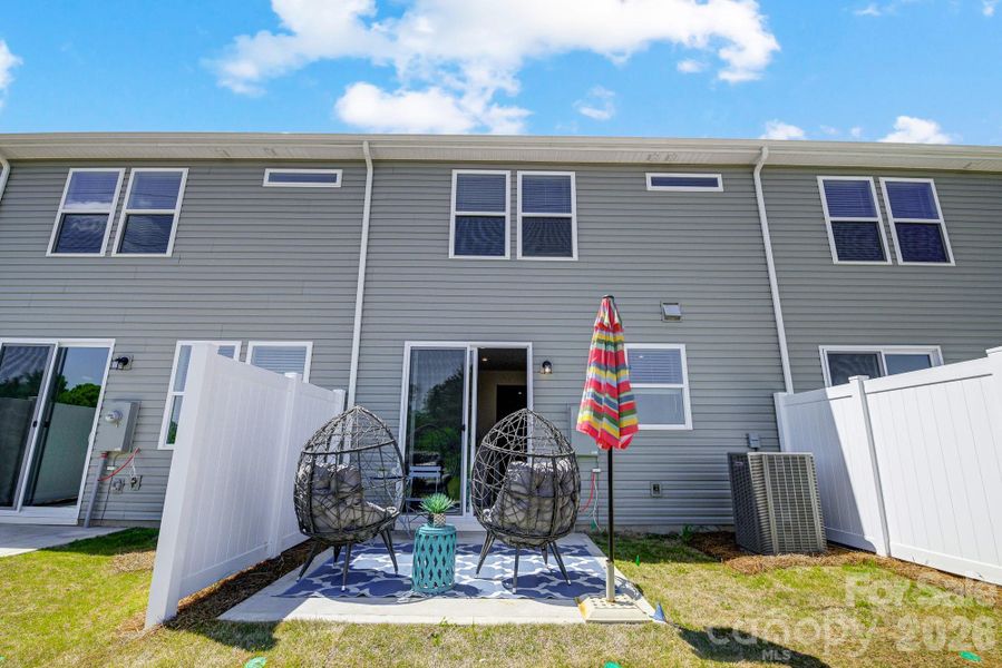 For representation purposes of floorplan only, actual homesite is under construction and design and structural options may vary For representation purposes of floorplan only, actual homesite is under construction and design and structural options may vary