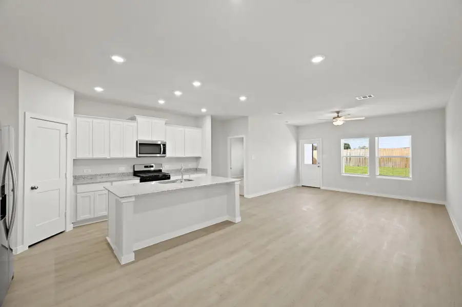 Furnished interior view inside a new home in Lonestar Collection at Paloma at Sanford Farms, Waller (Image 6). Furnished interior view inside a new home in Lonestar Collection at Paloma at Sanford Farms, Waller (Image 6).