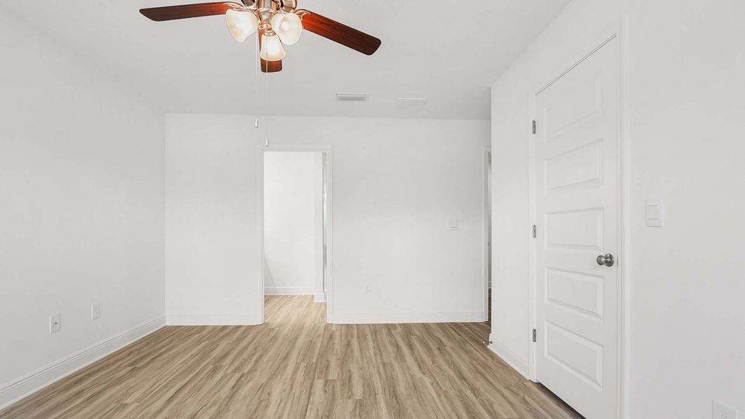 Spacious, unfurnished interior of a new home in Hawks Landing Townhomes, Santa Rosa Beach (Image 22).
