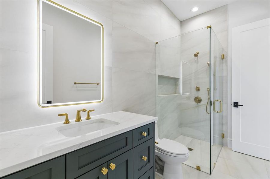 Furnished interior view inside a new home in , Dallas (Image 26).