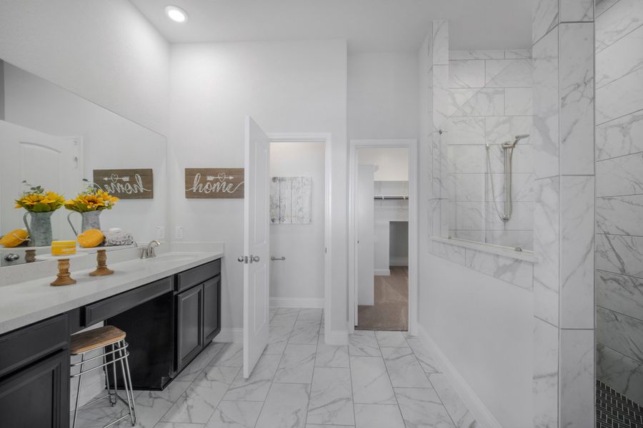 Representative furnished interior of a home built from the Grand Rouge by Beazer Homes in Bridgeland, Cypress (Image 21).