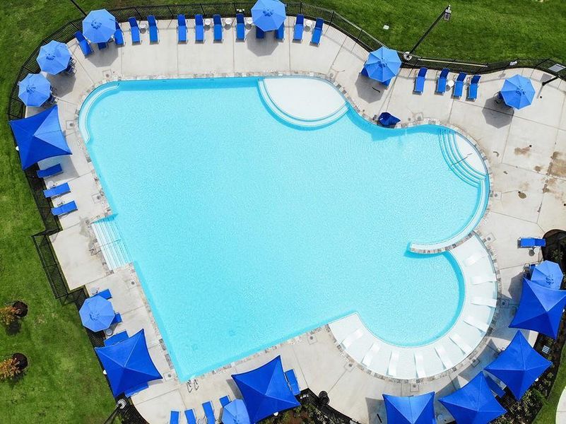 Community amenities in Harrington Trails, New Caney (Image 19).