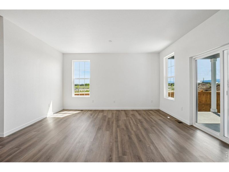 Spacious, unfurnished interior of a new home in Timnath Lakes, Timnath (Image 29). Spacious, unfurnished interior of a new home in Timnath Lakes, Timnath (Image 29).