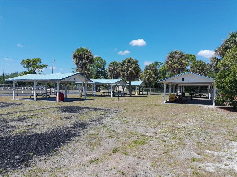 Community amenities in , Clewiston (Image 59). Community amenities in , Clewiston (Image 59).