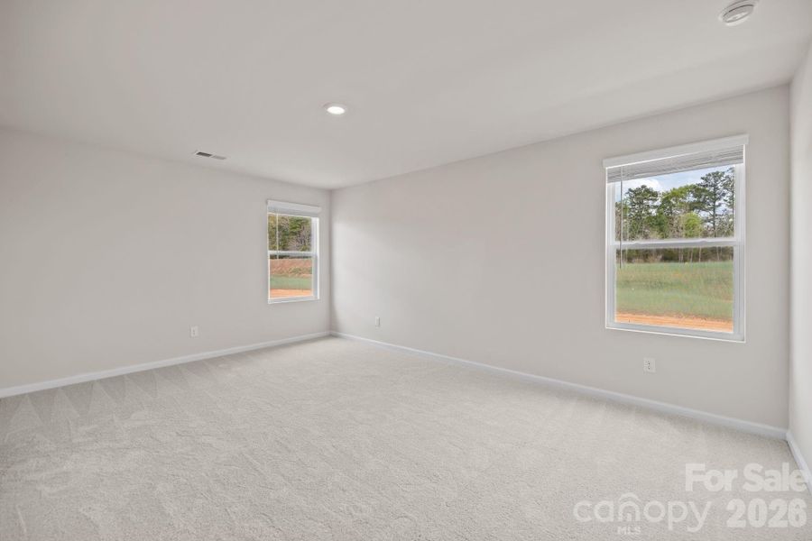 Spacious, unfurnished interior of a new home in Richburg Meadows, Richburg (Image 7).