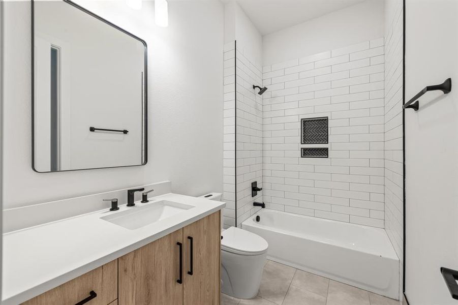 Furnished interior view inside a new home in , Dallas (Image 19).