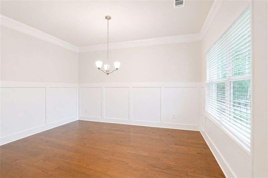 Spacious, unfurnished interior of a new home in , Auburn (Image 32).