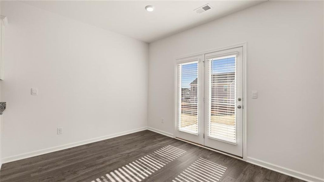 Spacious, unfurnished interior of a new home in Poplar Preserve, Newnan (Image 17).