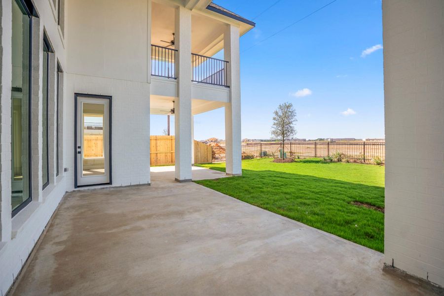 Exterior details and patio area of a home in Jordan Ranch 70' Lots, Fulshear (Image 4).