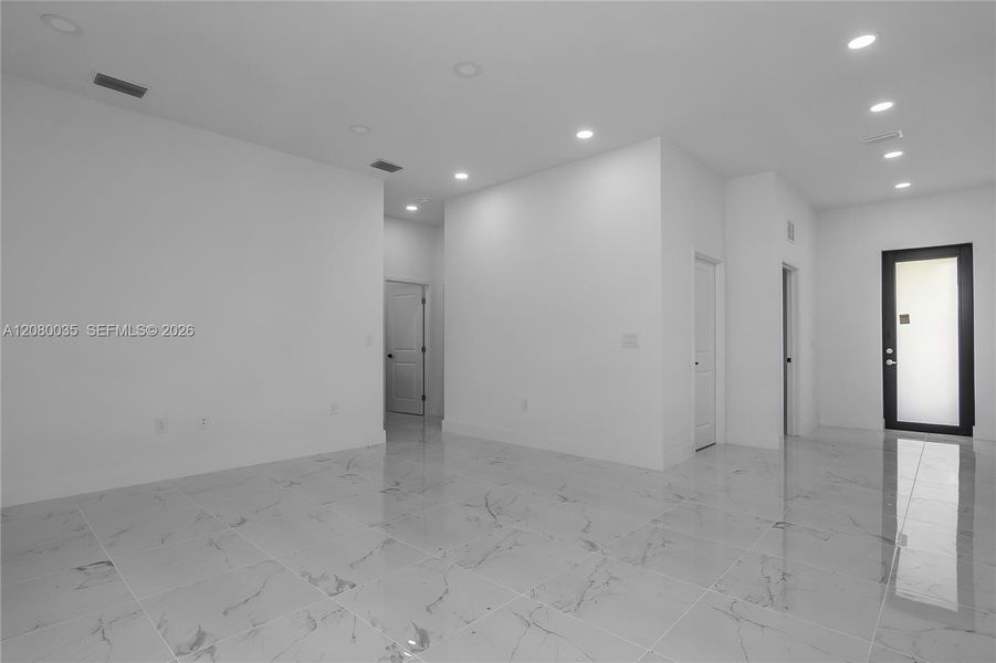 Spacious, unfurnished interior of a new home in , Cape Coral (Image 17). Spacious, unfurnished interior of a new home in , Cape Coral (Image 17).