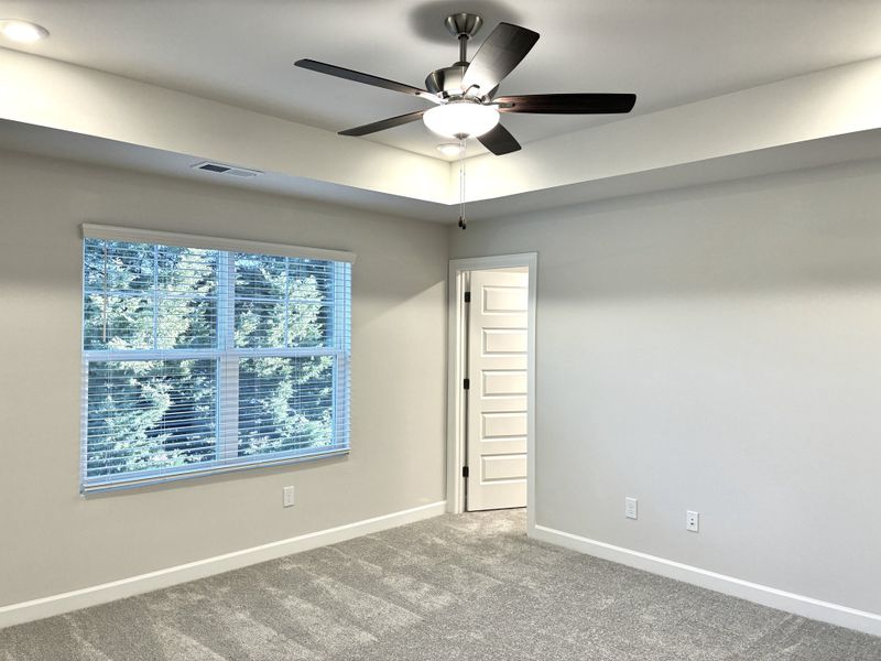 Spacious, unfurnished interior of a new home in Miller Park, Greenville (Image 18).