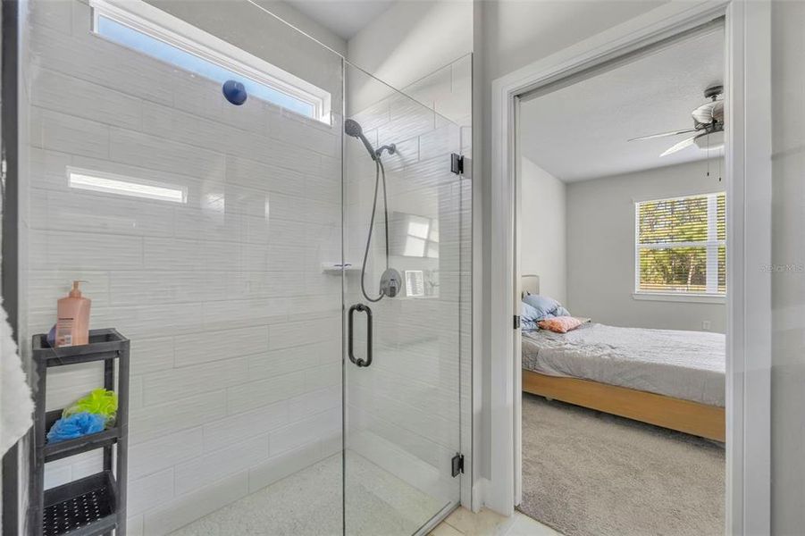 Furnished interior view inside a new home in , Clermont (Image 45).