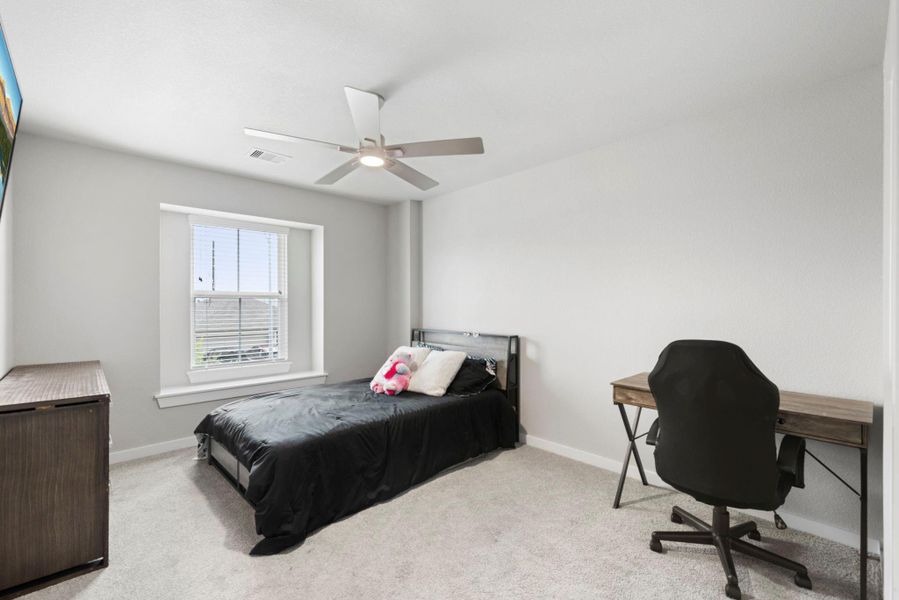 Furnished interior view inside a new home in Edgewood Village, Houston (Image 14). Furnished interior view inside a new home in Edgewood Village, Houston (Image 14).