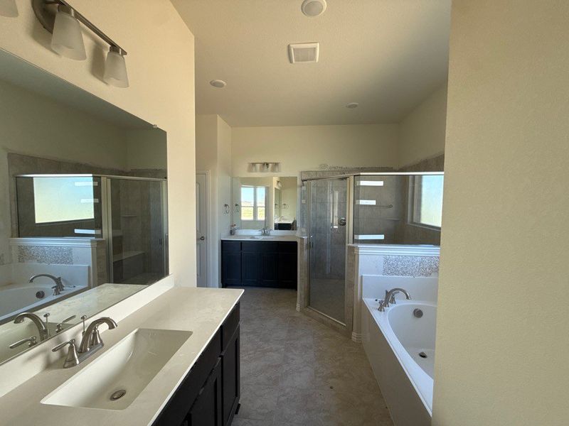 Furnished interior view inside a new home in Covenant Springs, Springtown (Image 4).