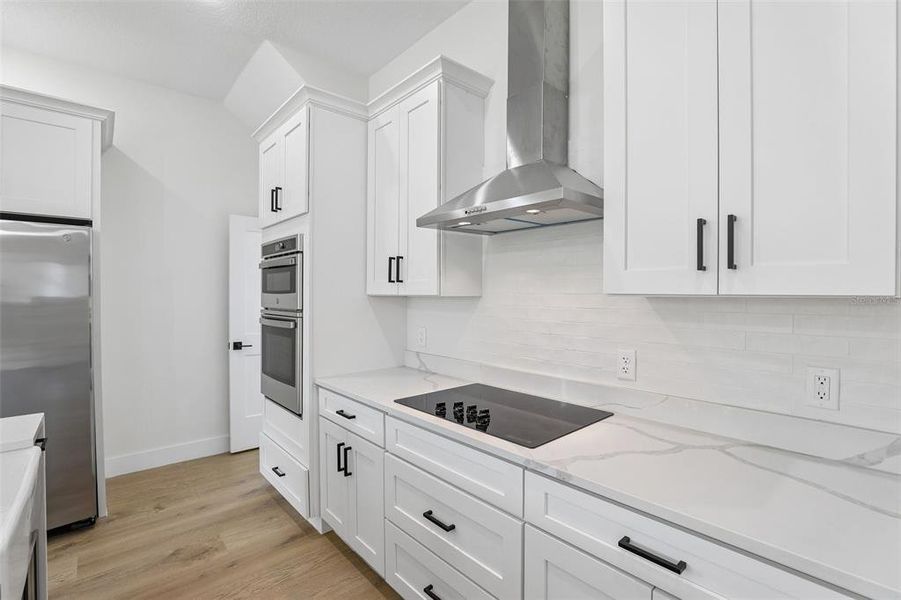 Furnished interior view inside a new home in , Auburndale (Image 10).