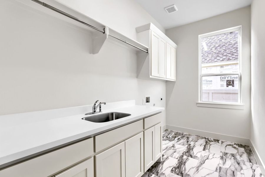 2204 Atlas - Laundry Room