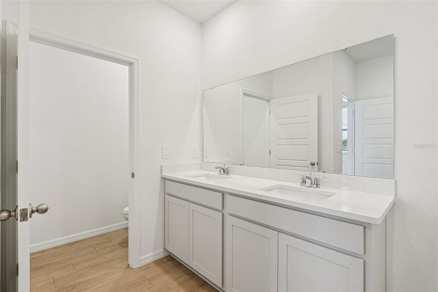 Furnished interior view inside a new home in , Lakeland (Image 11).