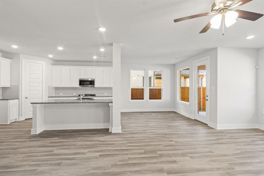 Spacious, unfurnished interior of a new home in , Garland (Image 26).