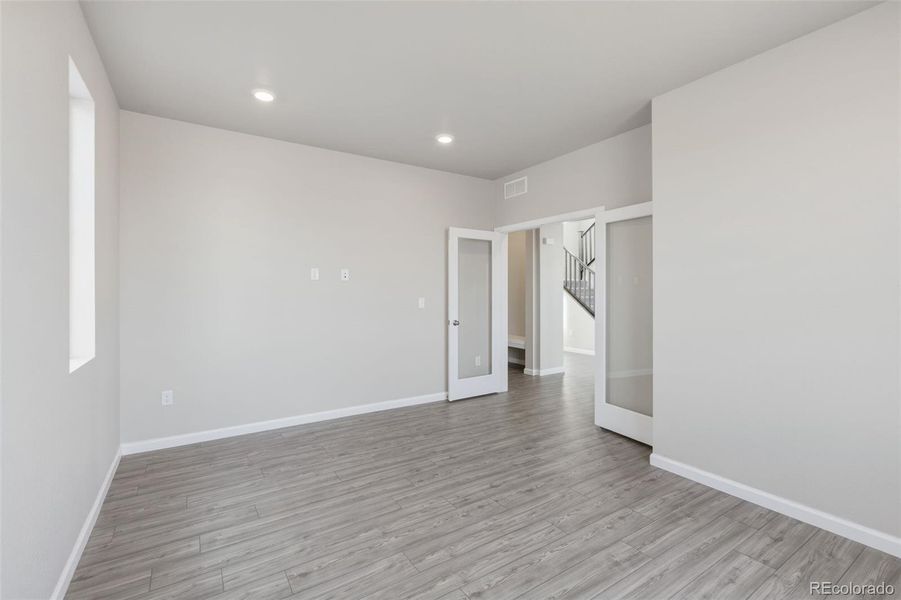 Spacious, unfurnished interior of a new home in , Aurora (Image 22).