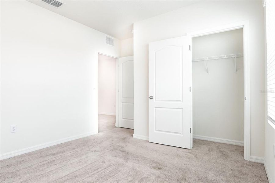 Spacious, unfurnished interior of a new home in , Zellwood (Image 16).