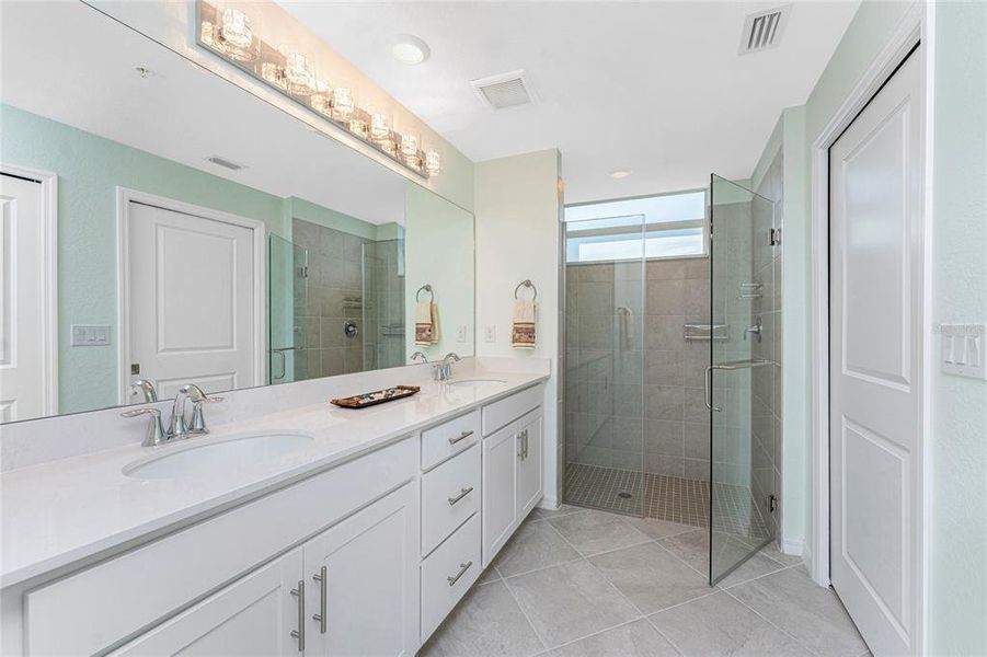 Furnished interior view inside a new home in Heritage Landing: Veranda Condominiums, Punta Gorda (Image 22).