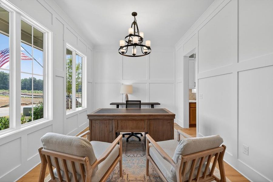 Furnished interior view inside a new home in Livingstone Park, Kennesaw (Image 29).