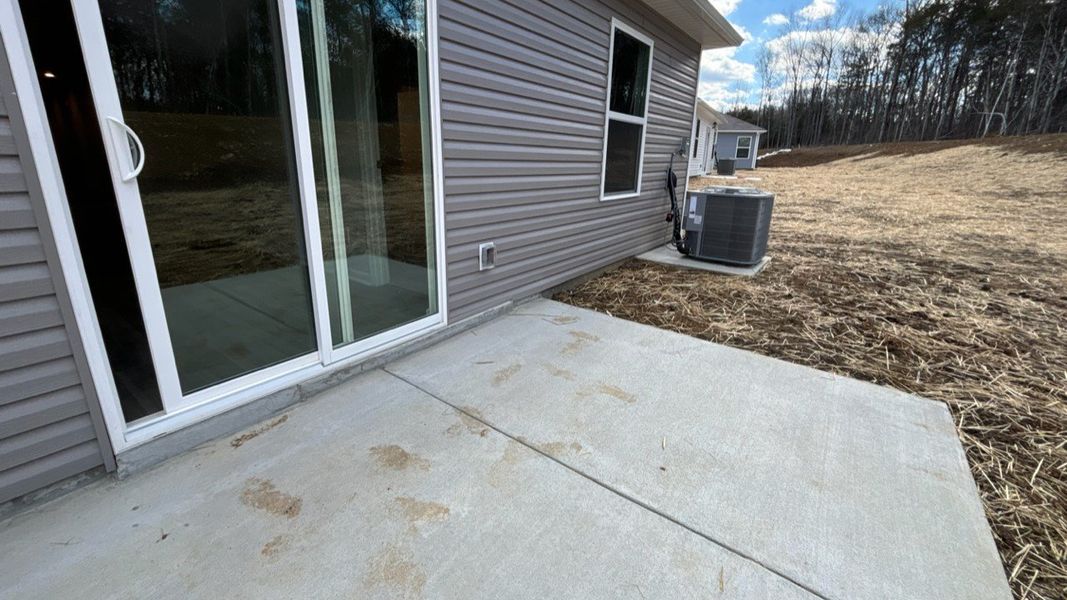 Representative exterior photo of a completed home built from the CAMERON by D.R. Horton in Saddle Trace, Lewisburg, TN (Image 15).