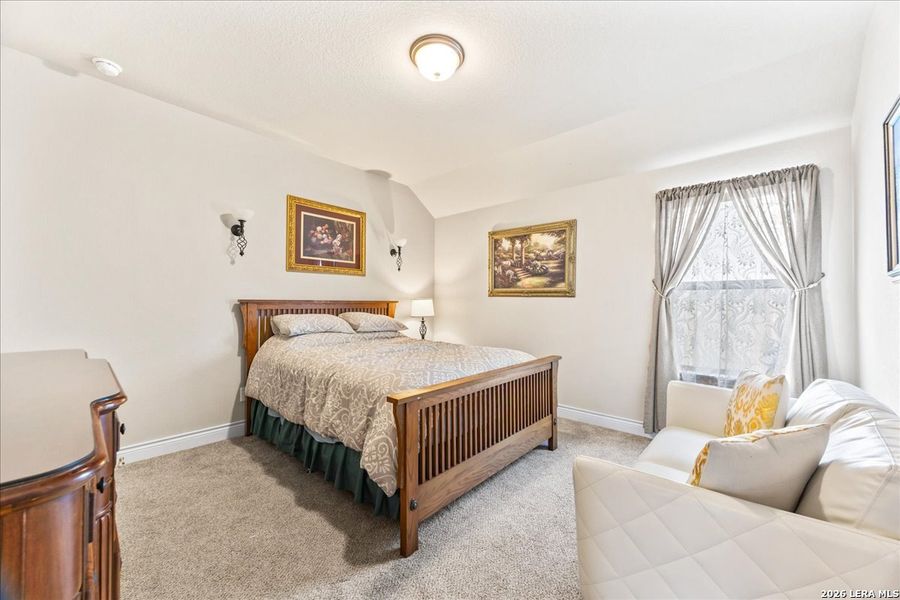 Furnished interior view inside a new home in , Bulverde (Image 16).