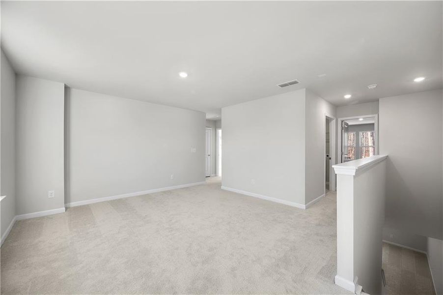 Spacious, unfurnished interior of a new home in Avery Ridge, Gainesville (Image 17). Spacious, unfurnished interior of a new home in Avery Ridge, Gainesville (Image 17).