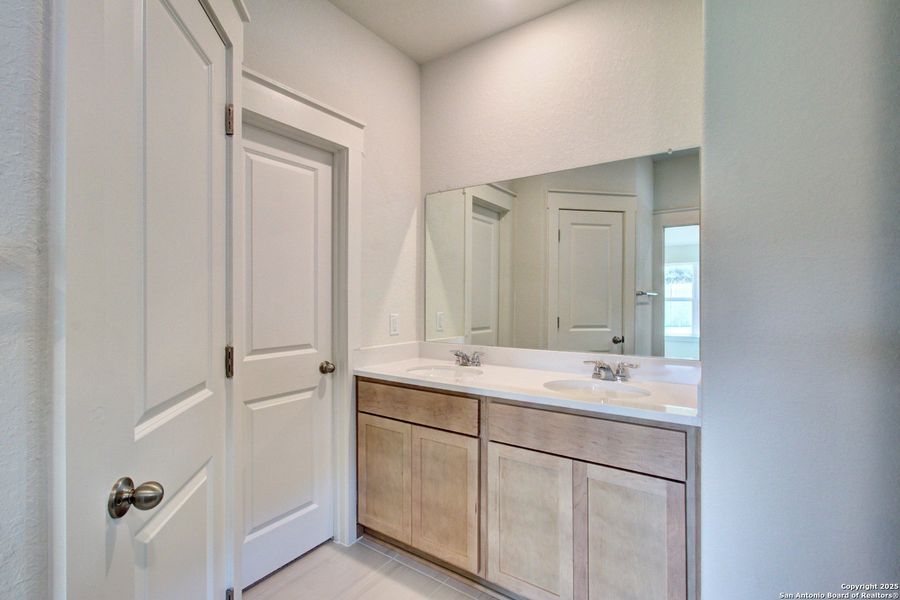 Furnished interior view inside a new home in Westridge - Premier, San Antonio (Image 10). Furnished interior view inside a new home in Westridge - Premier, San Antonio (Image 10).
