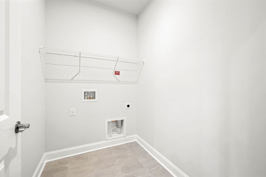 Spacious, unfurnished interior of a new home in Sun City Hilton Head, Bluffton (Image 18).